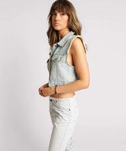 Load image into Gallery viewer, Skyblue Cropped Denim Trucker Top