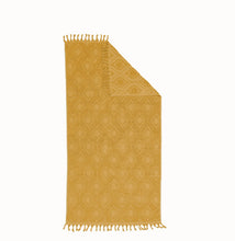 Load image into Gallery viewer, Daisy Beach Towel Golden