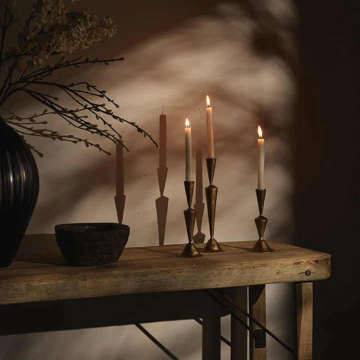 Iris Candlestand