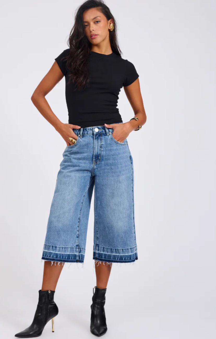 720'S Mid Waist Long Length Shorts - Pretty Blue