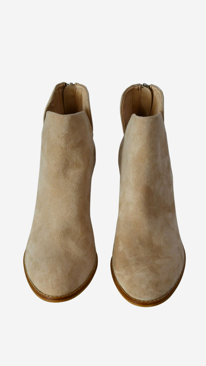 Tullows Suede Boot - Latte