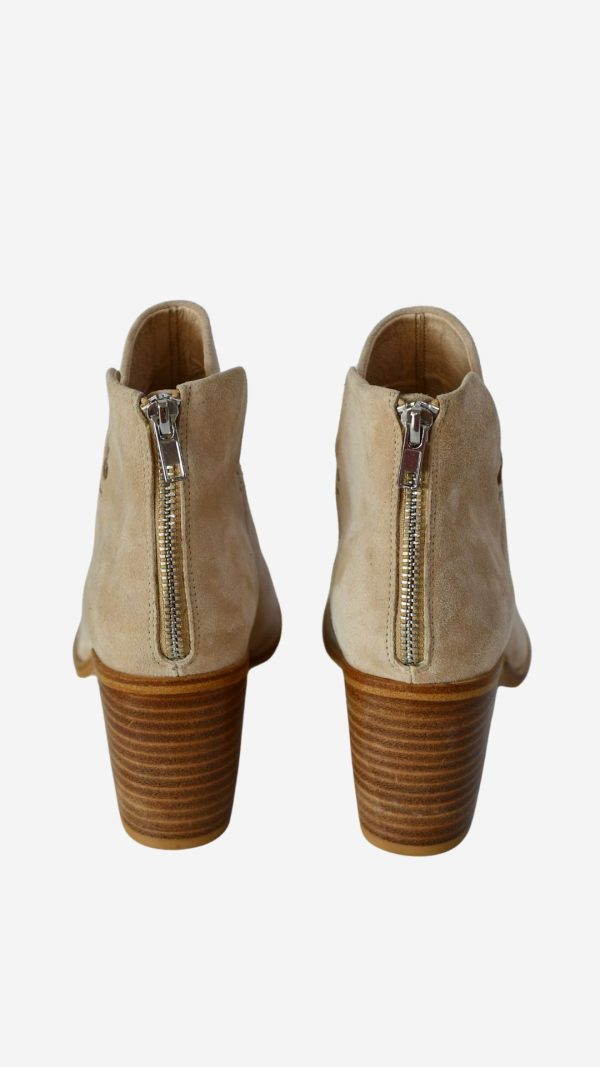 Tullows Suede Boot - Latte
