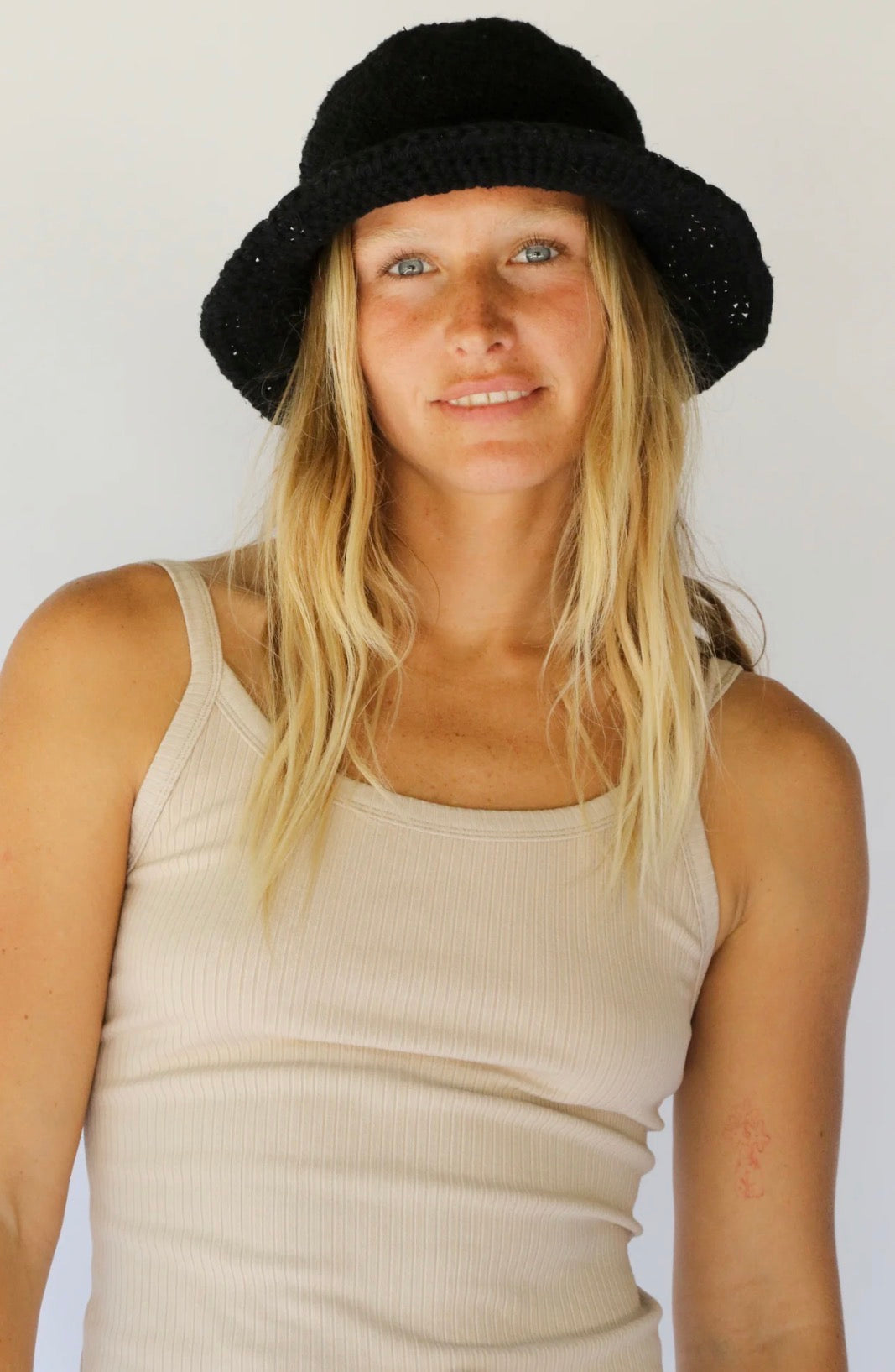 PEGGIE BUCKET HAT | NOIR