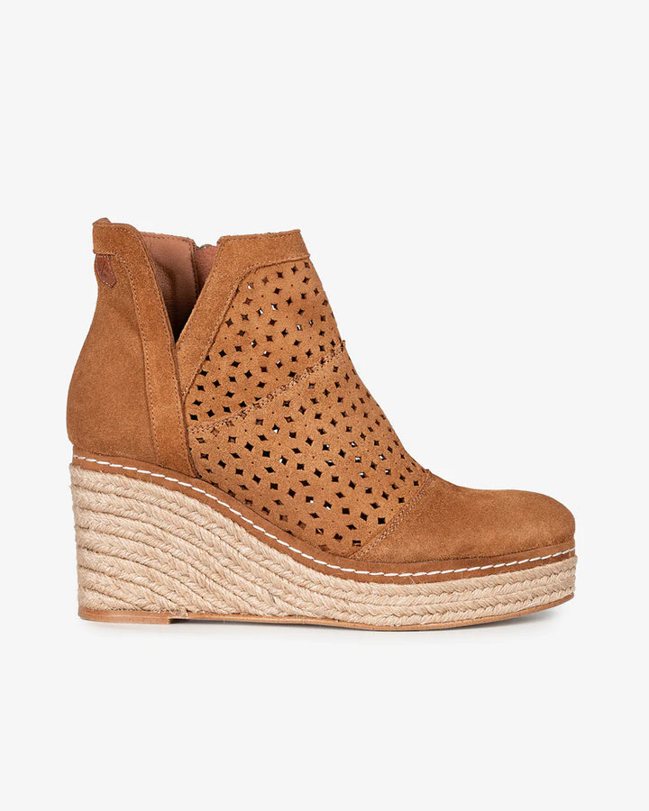 Ira Boot