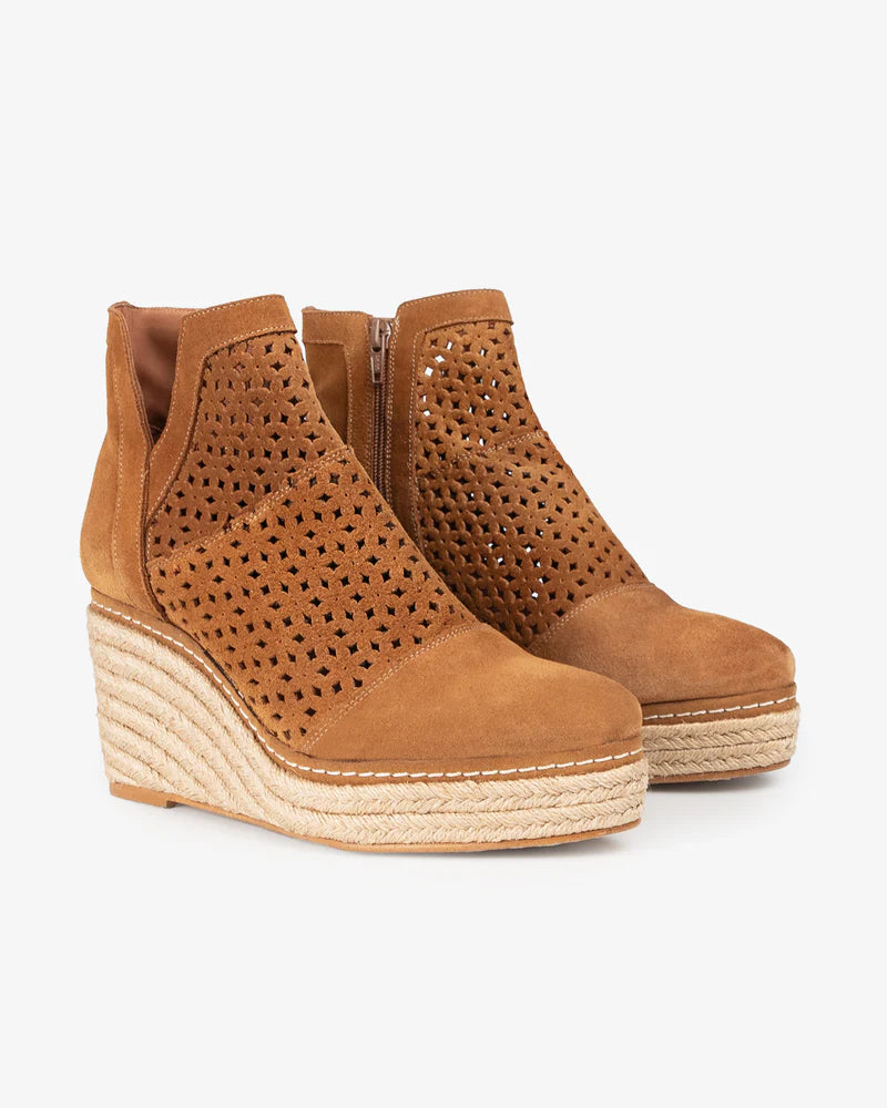 Ira Boot