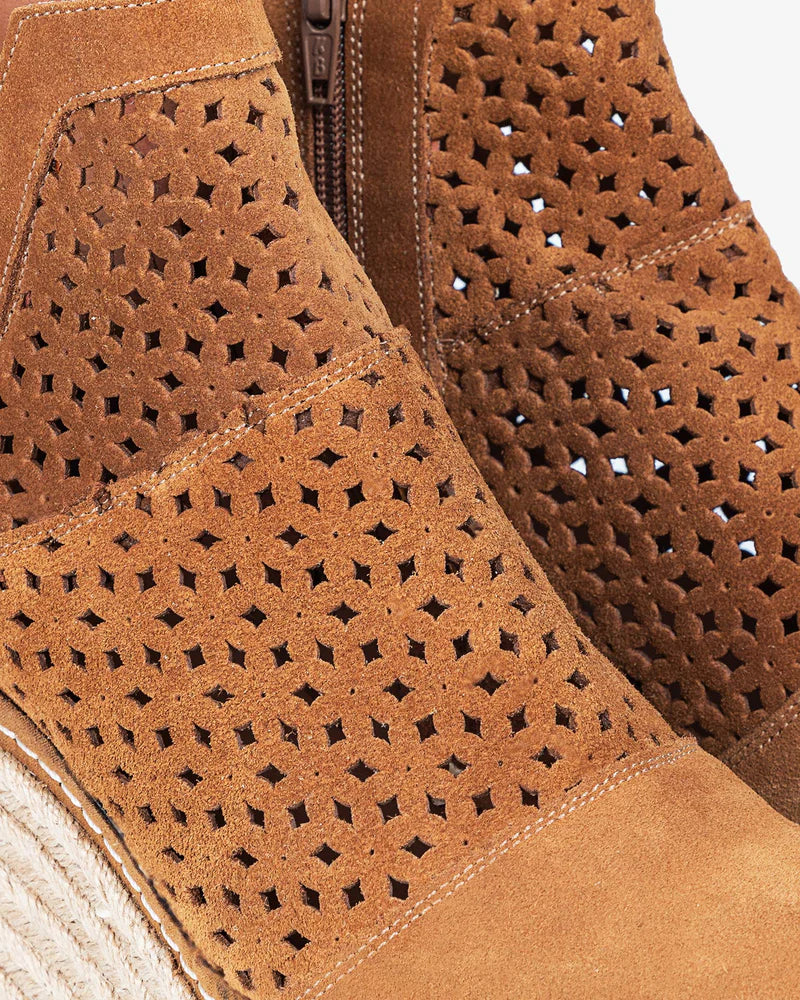 Ira Boot