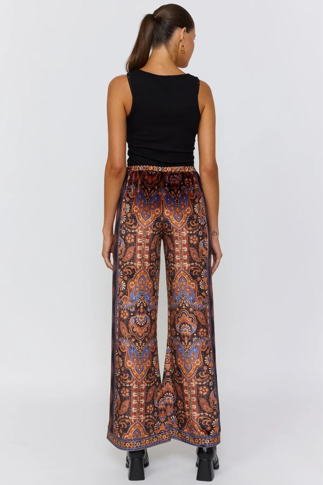 Mystic Pants in Souk