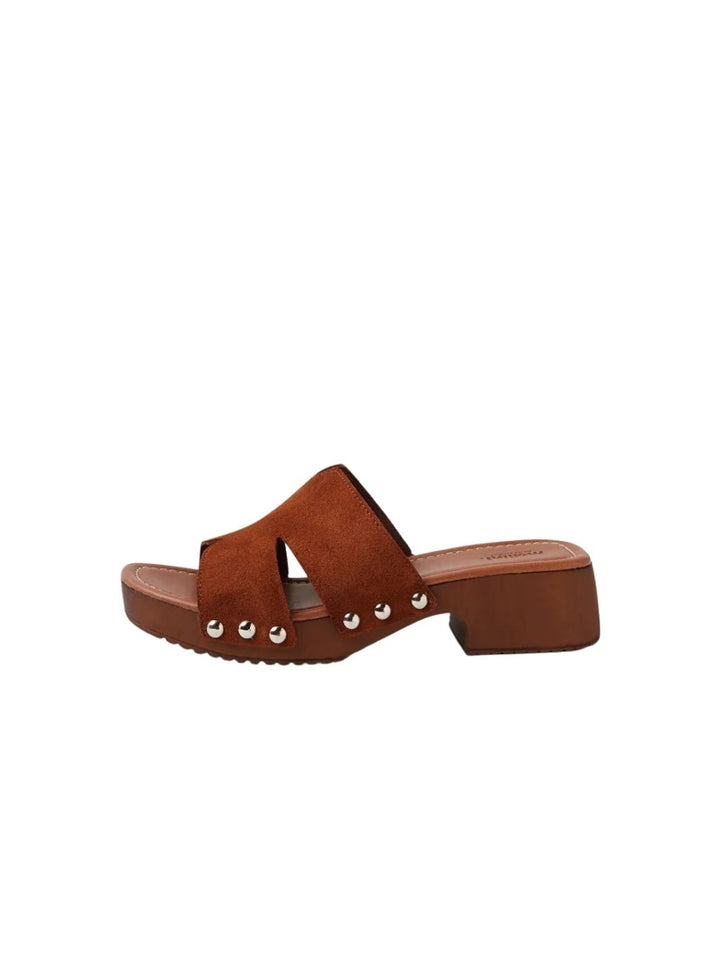 Cranberri Brown Suede Sandals