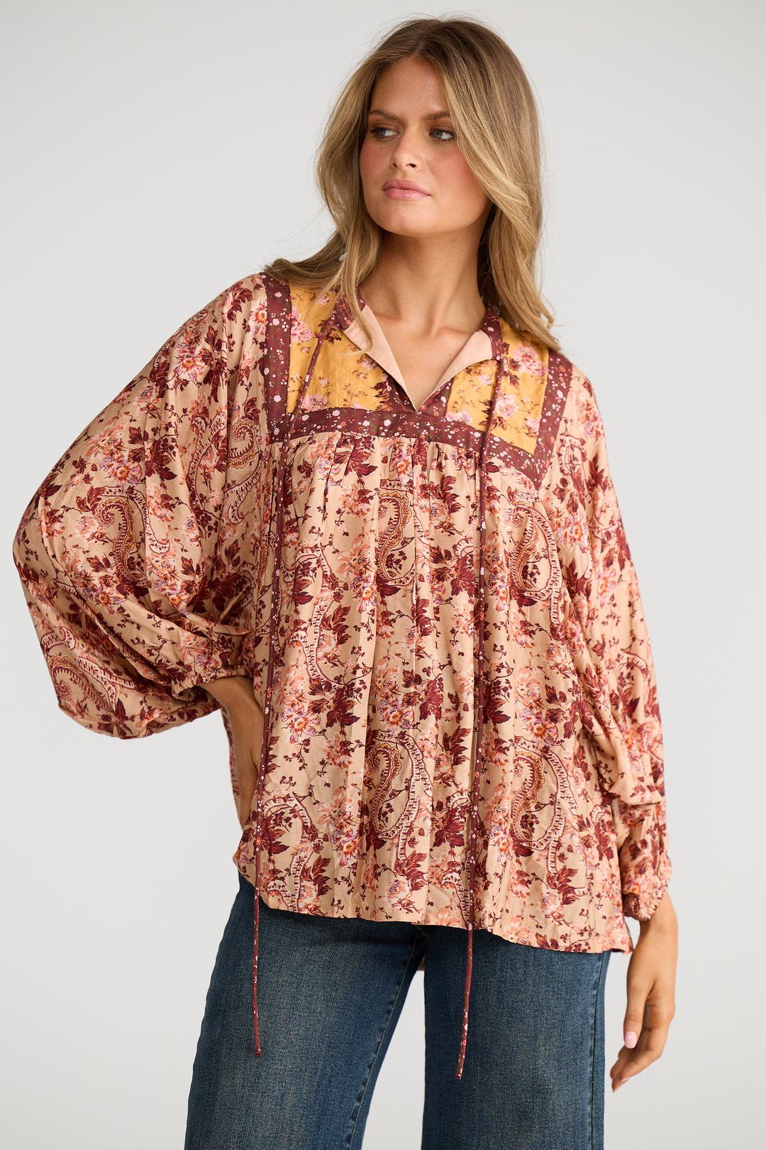Isla Top ~ Beige Wildflower