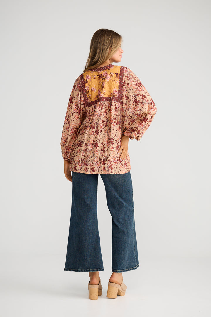 Isla Top ~ Beige Wildflower