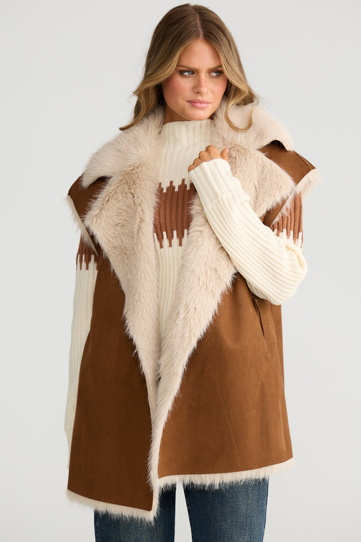Journey Vest ~ Dark Tan