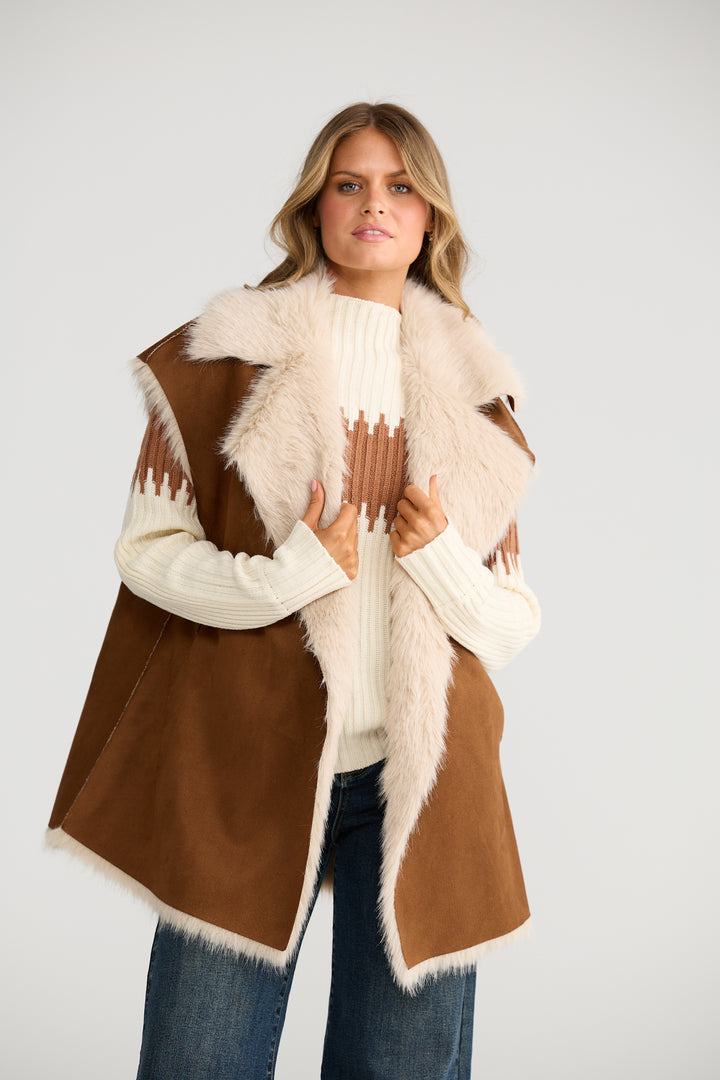Journey Vest ~ Dark Tan