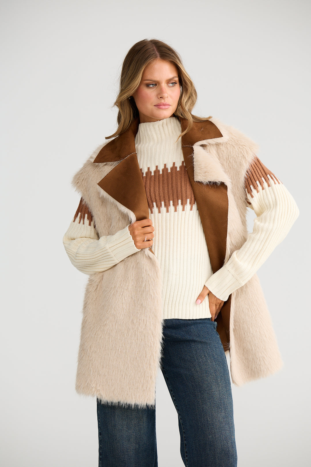 Journey Vest ~ Dark Tan