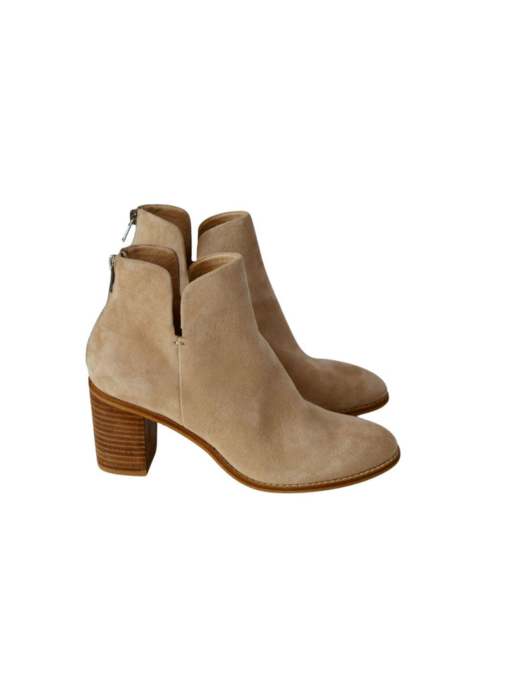 Tullows Suede Boot - Latte